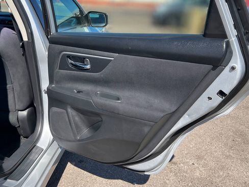 Used 2014 Nissan Altima 3.5 S FWD image 23