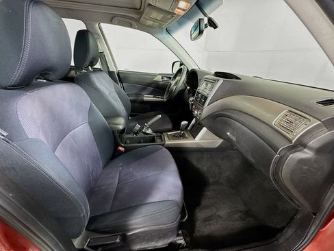 Used 2010 Subaru Forester 2.5X Premium image 32