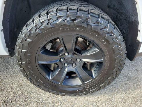 Used 2021 RAM 1500 Big Horn image 8