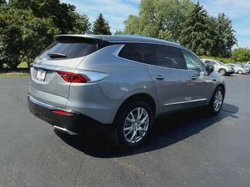 Certified 2023 Buick Enclave Essence w/ Experience Buick Package AWD/4WD image 8