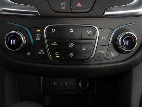 Used 2024 Chevrolet Equinox LT w/ LPO, Floor Liner Package image 6