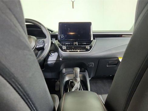 Used 2024 Toyota Corolla SE image 19