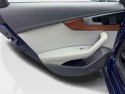 Used 2022 Audi A4 2.0T Premium Plus w/ Premium Plus Package image 38