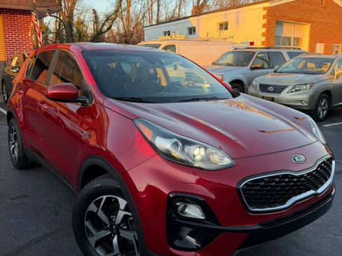 Used 2022 Kia Sportage LX image 8