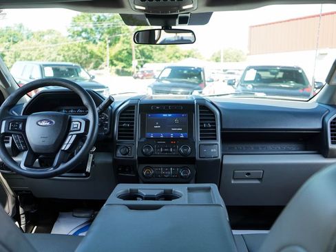 Used 2022 Ford F250 XL w/ Power Equipment Group AWD/4WD image 9