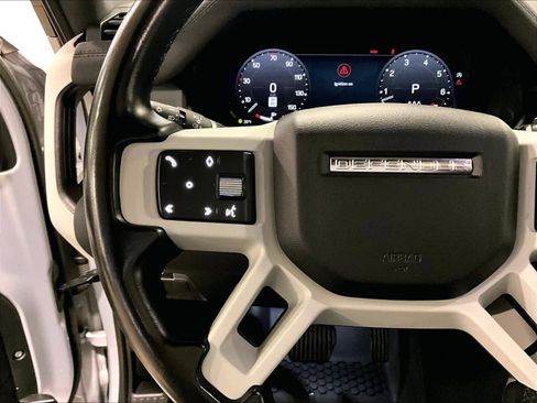 Used 2023 Land Rover Defender 110 SE image 24