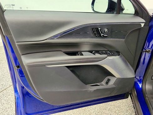 Used 2024 Cadillac Lyriq Sport image 11