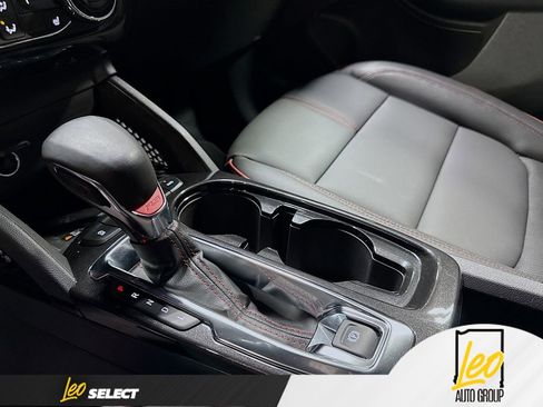 Used 2025 Chevrolet TrailBlazer RS w/ Convenience Package AWD/4WD image 19