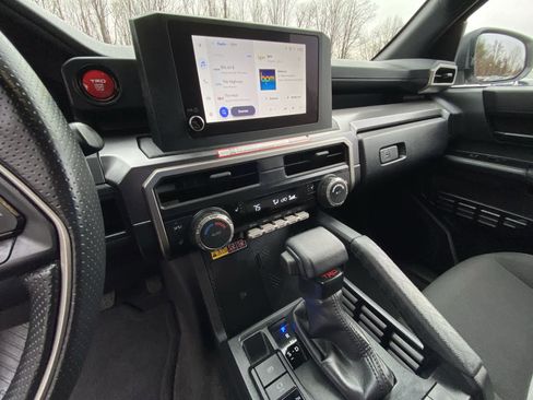 Used 2025 Toyota 4Runner TRD Off-Road image 24