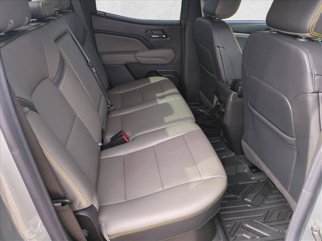 Used 2026 Chevrolet Colorado ZR2 w/ Technology Package AWD/4WD image 18