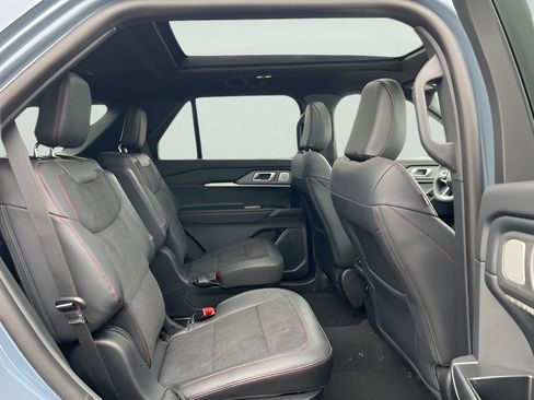 New 2026 Ford Explorer ST w/ Sun And Sound Package image 11