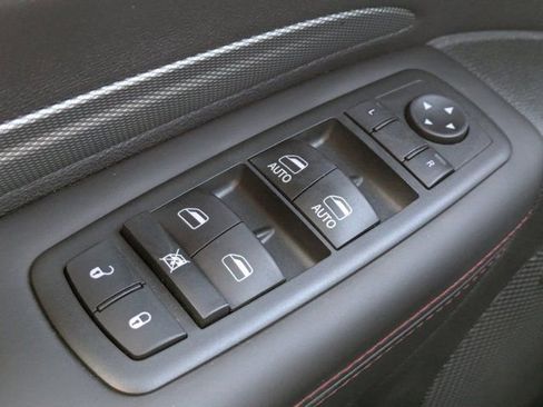 Used 2018 Dodge Durango R/T image 20