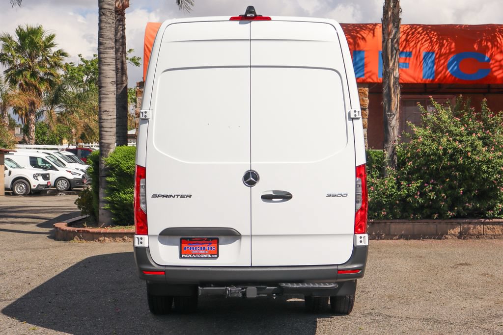 Used 2021 Mercedes-Benz Sprinter 3500 image 7