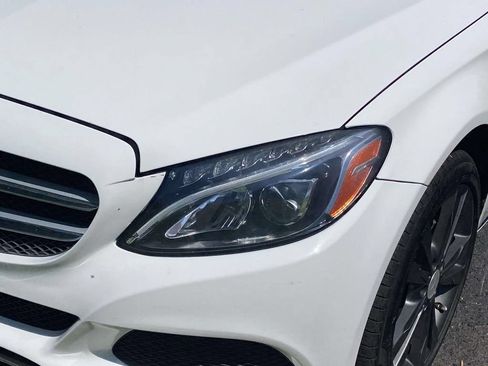 Used 2015 Mercedes-Benz C 300 4MATIC Sedan image 4