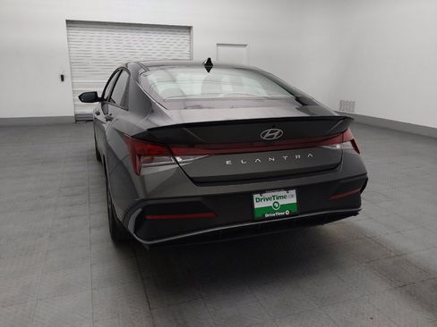 Used 2025 Hyundai Elantra Sport FWD image 6