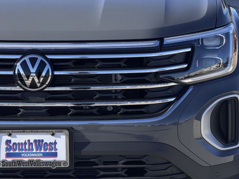 New 2026 Volkswagen Atlas SE image 8