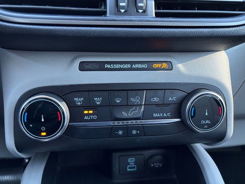 Used 2023 Ford Escape Active image 26