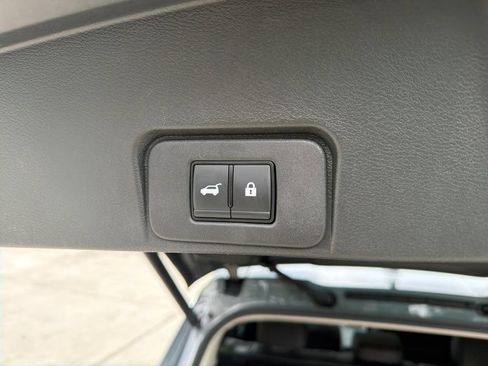 Certified 2023 Nissan Rogue Platinum w/ Platinum Premium Package FWD image 35