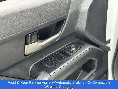 Used 2024 Toyota Tacoma TRD Sport w/ TRD Sport Upgrade Package image 15