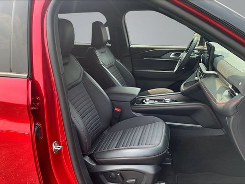 New 2026 Ford Explorer ST-Line AWD/4WD image 11