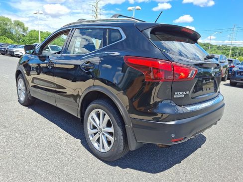 Used 2019 Nissan Rogue Sport SV AWD/4WD image 5