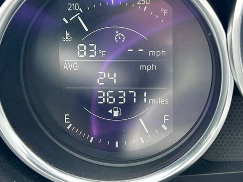 Used 2019 MAZDA MX-5 Miata Sport RWD image 9