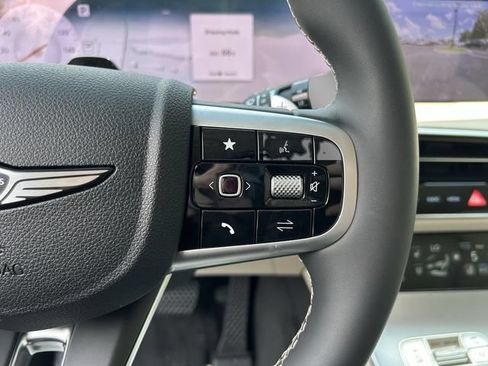 New 2026 Genesis GV70 2.5T Advanced AWD/4WD image 33