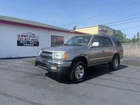 Used 2002 Toyota 4Runner SR5 RWD image 1