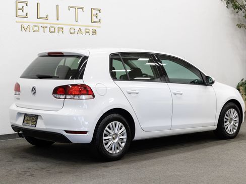 Used 2013 Volkswagen Golf 4-Door FWD image 16