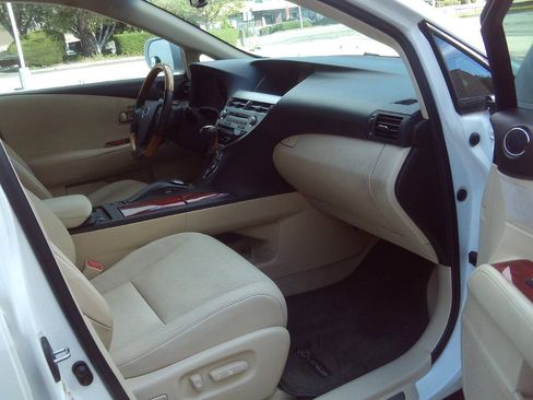 Used 2011 Lexus RX 350 2WD w/ Premium Pkg image 14