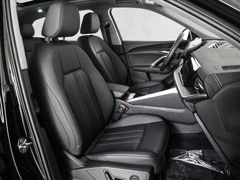 Certified 2025 Audi Q5 Premium w/ Convenience Package AWD/4WD image 22