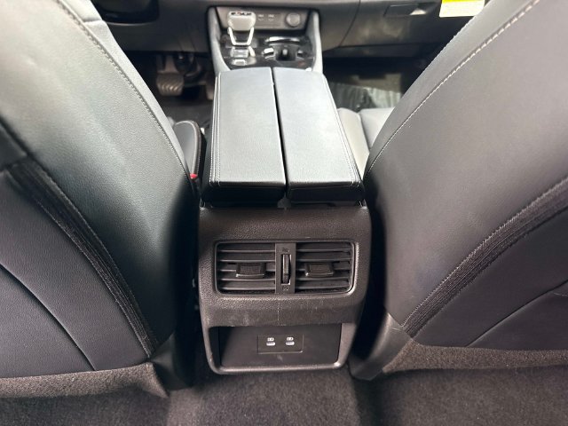 Used 2026 Nissan Rogue SL FWD image 15