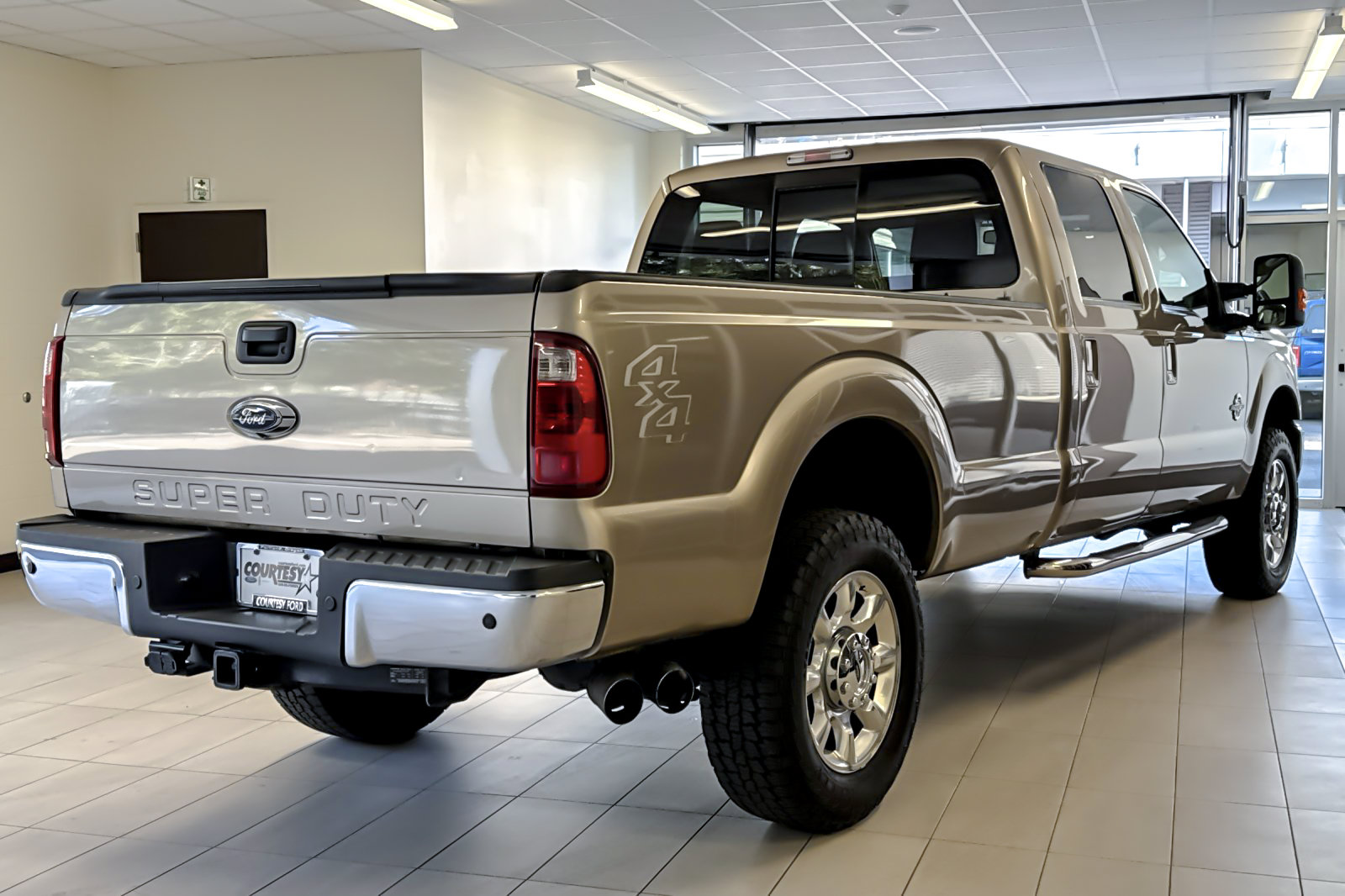 Used 2014 Ford F350 Lariat w/ Lariat Ultimate Package AWD/4WD image 4