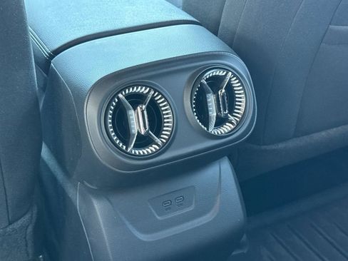 Used 2025 Chevrolet Blazer EV LT FWD image 13