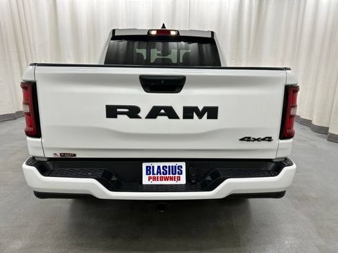 Used 2025 RAM 1500 Big Horn AWD/4WD image 30