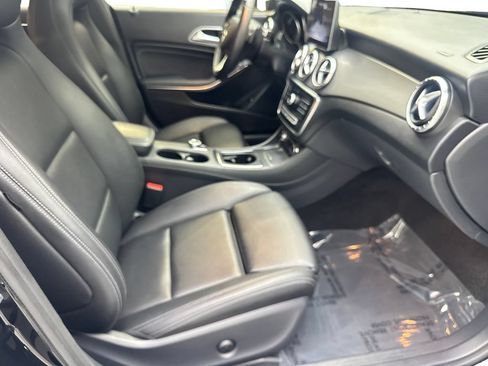 Used 2019 Mercedes-Benz CLA 250 4MATIC image 41