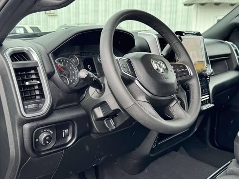 Used 2026 RAM 2500 Big Horn AWD/4WD image 2