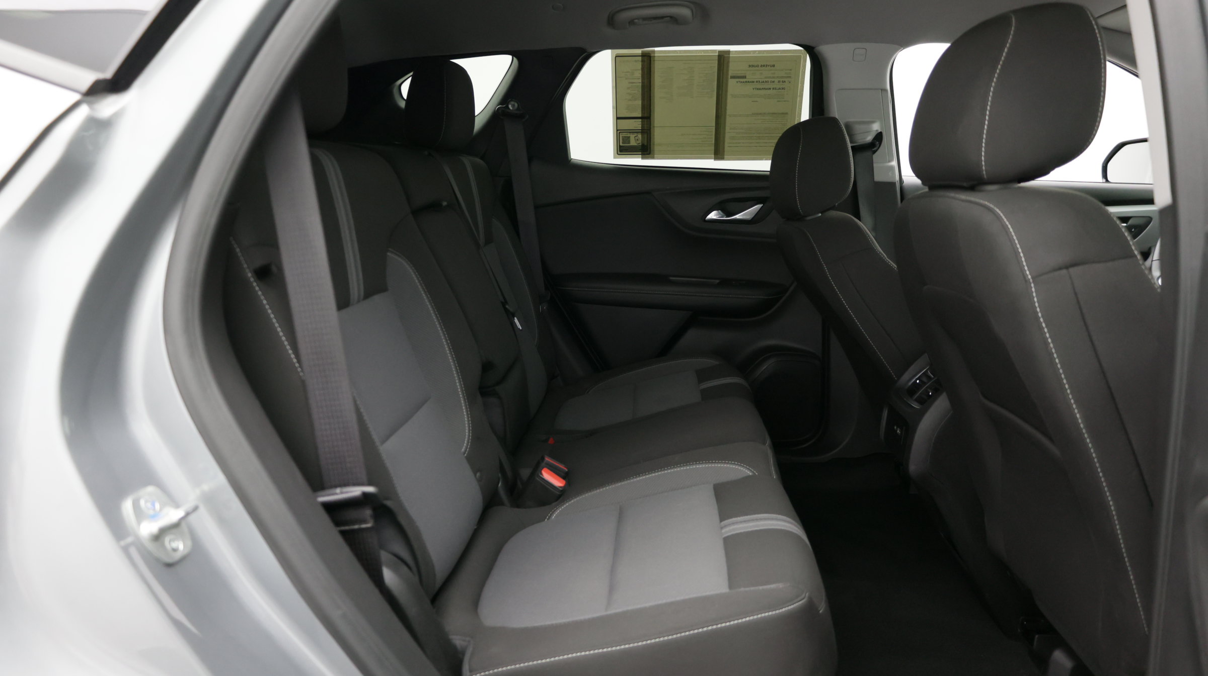 Used 2025 Chevrolet Blazer LT FWD image 36