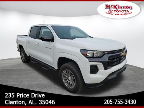 Used 2024 Chevrolet Colorado LT RWD image 1