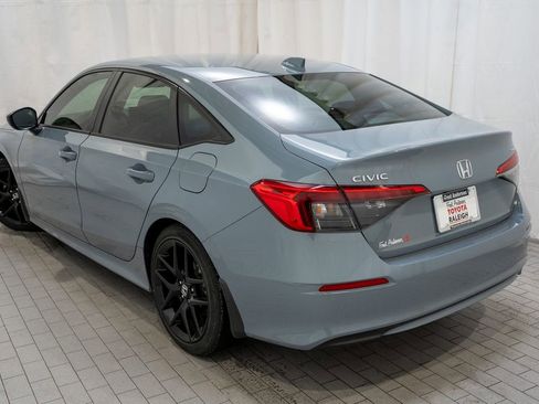 Used 2024 Honda Civic Sport image 4