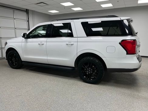 Used 2024 Ford Expedition Max XLT AWD/4WD image 7