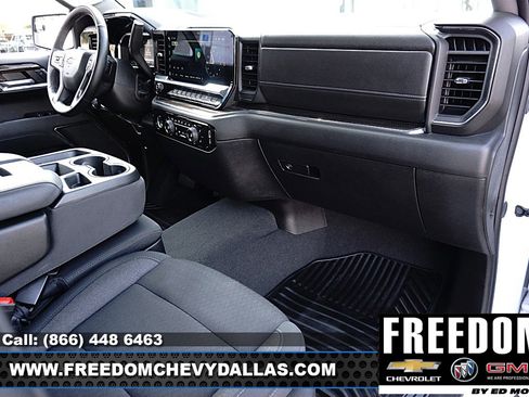 Certified 2024 Chevrolet Silverado 1500 RST w/ LPO, Dark Essentials Package image 8