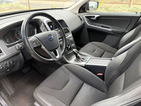 Used 2015 Volvo XC60 T5 FWD image 20