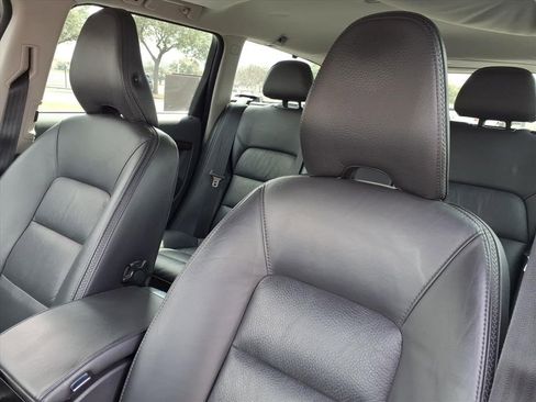 Used 2012 Volvo XC70 3.2 Premier Plus image 17