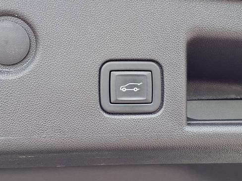 Used 2024 Chevrolet Equinox LT FWD image 80