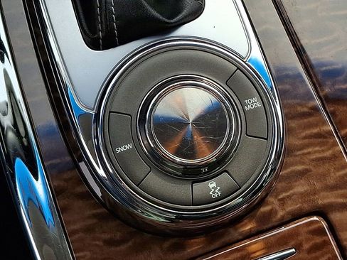 Used 2017 Nissan Armada Platinum w/ Captain Seat Package image 28