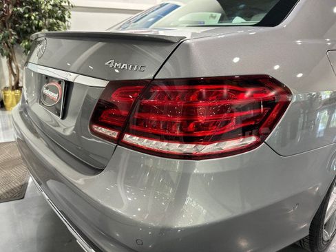 Used 2014 Mercedes-Benz E 550 4MATIC Sedan w/ Premium 1 Package image 34