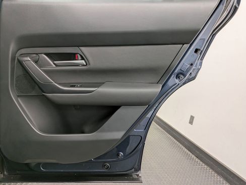 Used 2025 MAZDA CX-50 AWD 2.5 S w/ Cargo Package image 26