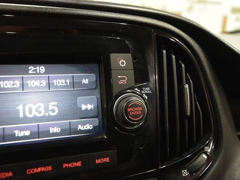 Used 2019 RAM ProMaster City Tradesman SLT FWD image 16