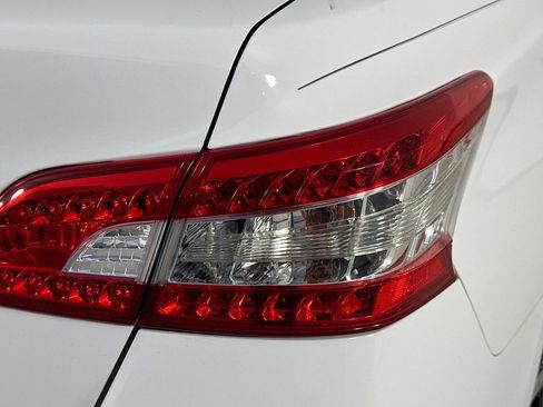 Used 2015 Nissan Sentra S FWD image 30